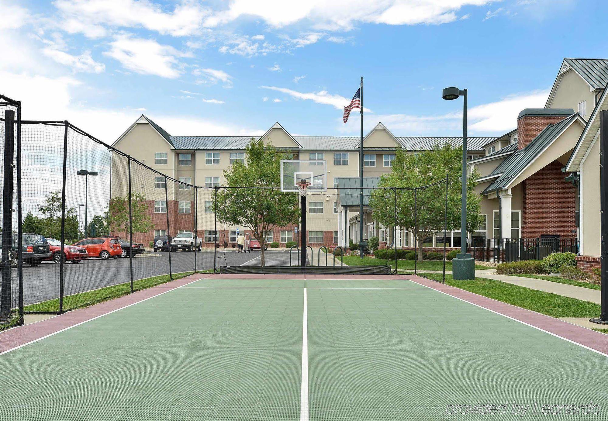 By Marriott Denver Airport At Gateway Park 3*